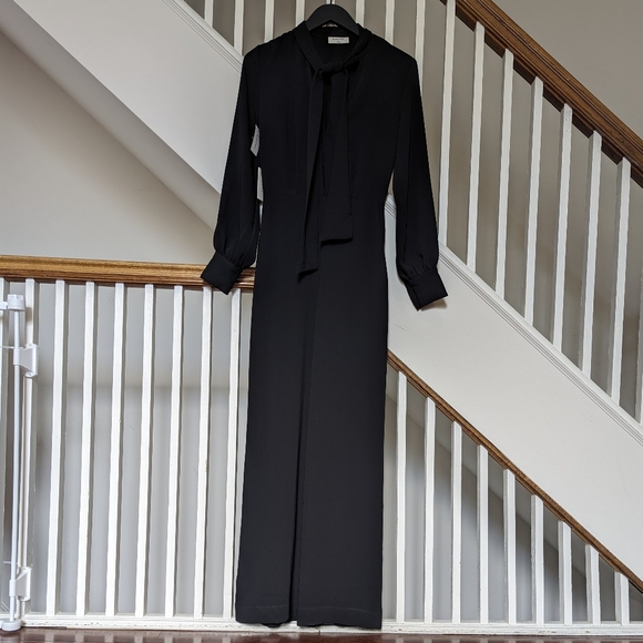 BNWT Aritzia Georgie long sleeve Jumpsuit size xs - Black - Picture 2 of 8